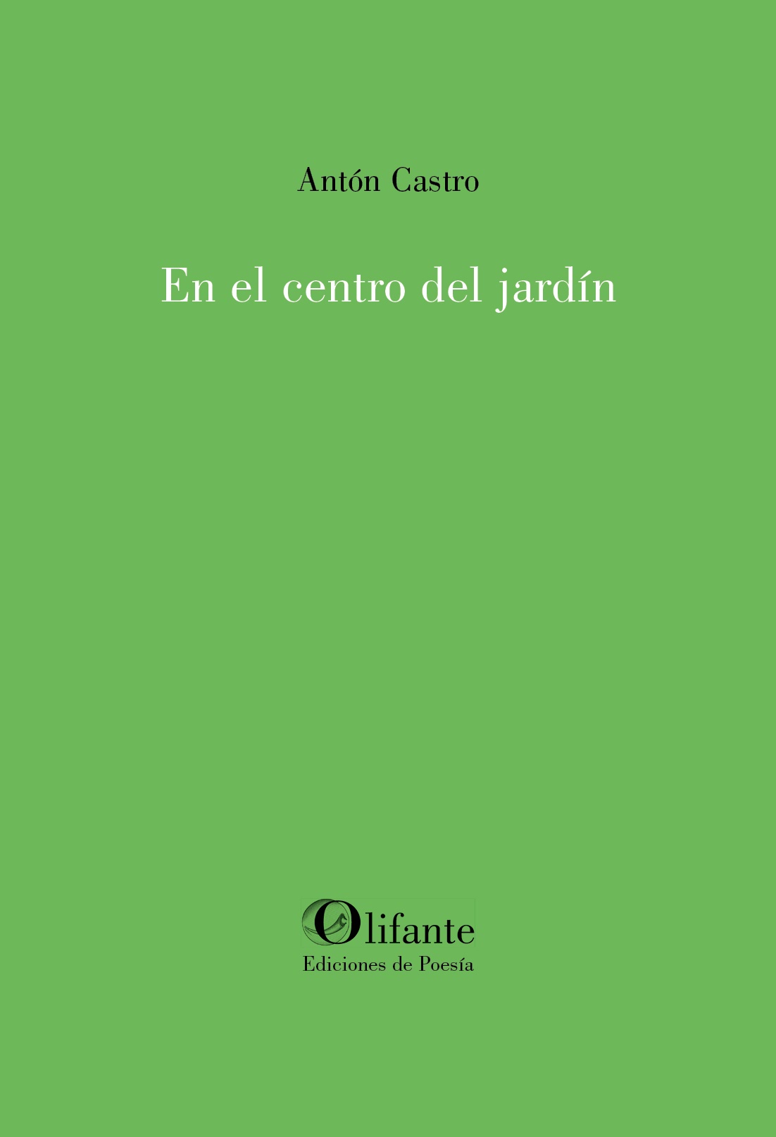 En el centro del jardín.