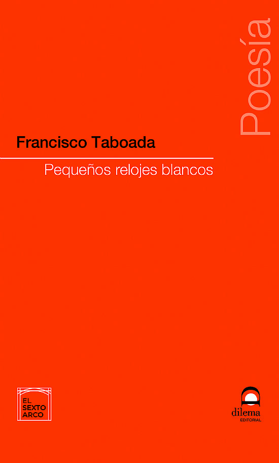 Pequeños relojes blancos
