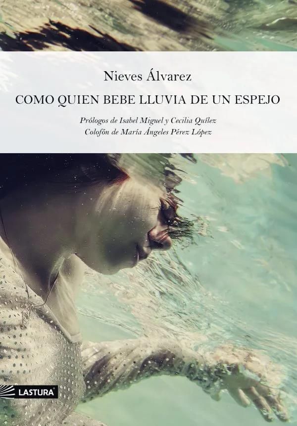 Como quien bebe lluvia de un espejo